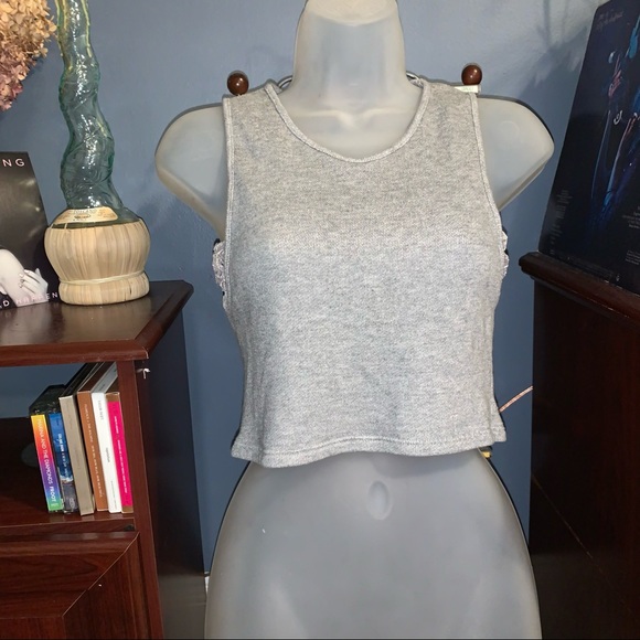 Wet seal crop top - Picture 4 of 5